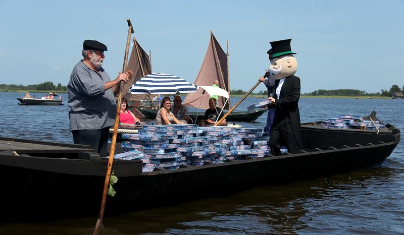 Speel Wereldeditie Monopoly waar Giethoorn naar Madrid ligt