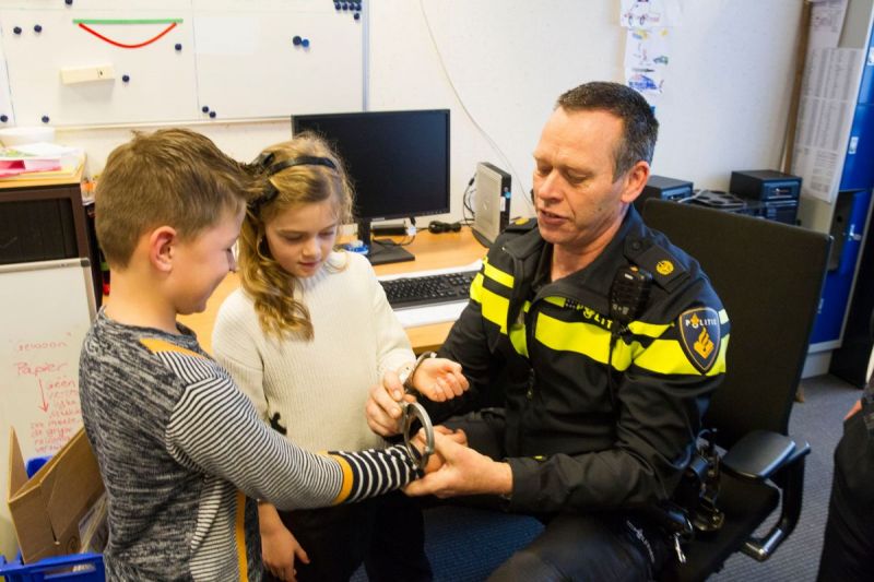 Sara en Levi lopen een dagje mee met de burgemeester