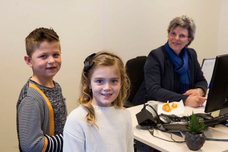 Sara en Levi lopen een dagje mee met de burgemeester